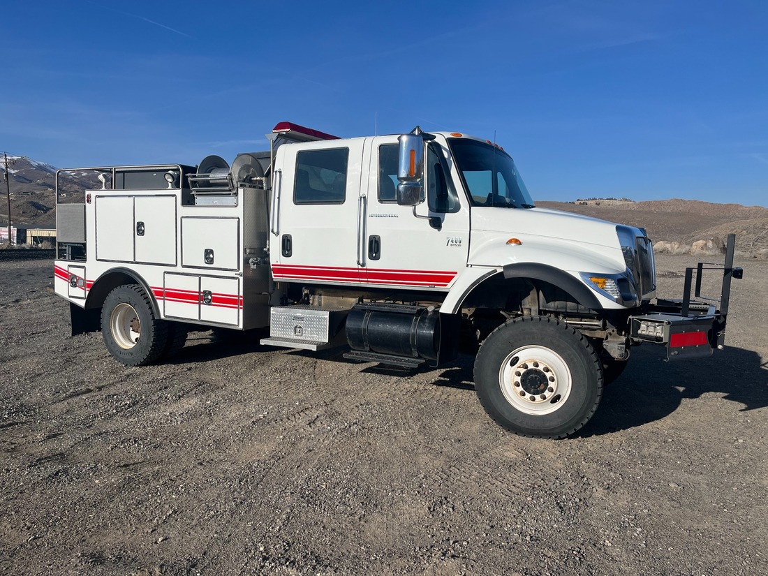 2003 International 7400 - Image 5